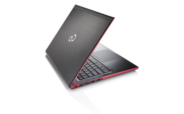 Fujitsu LIFEBOOK U554 Intel® Core™ i5 i5-4200U Laptop 33.8 cm (13.3") HD 4 GB DDR3-SDRAM 128 GB SSD Windows 8.1 Pro Black, Red