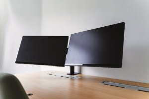 BakkerElkhuizen Space-arm Beam Dual 61 cm (24") Desk Silver