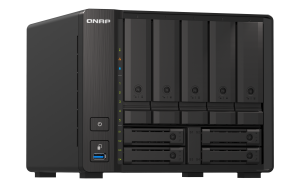 QNAP TS-H973AX NAS Tower Ryzen Embedded V1500B 8 GB DDR4 0 TB QuTS hero Black