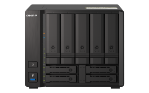 QNAP TS-H973AX-8G NAS Tower Ryzen Embedded V1500B 8 GB DDR4 30 TB HDD QuTS hero Black