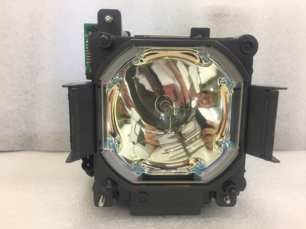 Diamond Lamps Lamp for SONY VPL FX500L:VPL FH500L Projector