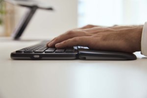 Contour Design Contour Balance Full-Size Keyboard Wireless UK Layout