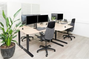 Neomounts NS-GLSPROTECT140 Safety screen with tempered glass - w 138 cm