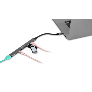 BakkerElkhuizen USB-C Hub 7-in-1 (3A+4C), 7 connections, stylish design, flexible cable and stays cool during use.