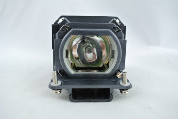 Diamond Lamps Lamp for PANASONIC PT-LB50NT:PT-LB50:PT-LB50SE:PT-LB51:PT-LB51NT:PT-LB50U:PT-LB50SU:PT-LB51EA:PT-LB50EA Projector