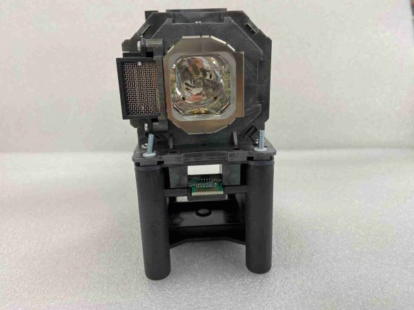 Diamond Lamps Lamp for PANASONIC PT-F100NT:PT-F100NTEA:PT-F100NTU:PT-F100U:PT-F200:PT-F200NTU:PT-F200U:PT-F300E:PT-F300NTU:PT-F300U:PT-FW100NT:PT-FW100NTU:PT-FW300NTU:PT-FW300U:PT-PX860:PT-PX960:PT-PX970:PT-PX980NT:PT-FW430:PT-FX400 Projector