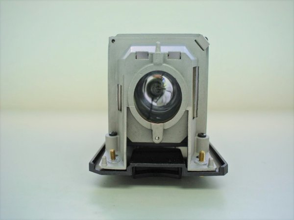 Hypertec Hyper Lamp for NEC NP110:NP115:NP210:NP215:NP216:NP115G3D:V260:V230X:V260X:V260G:V260W Projector