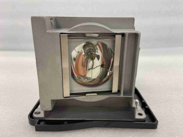 Diamond Lamps Lamp for MITSUBISHI WD2000:XD1000U:XD2000U Projector