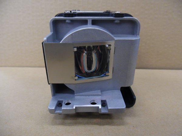 Diamond Lamps Lamp for MITSUBISHI FD630U:WD620U:XD600U Projector